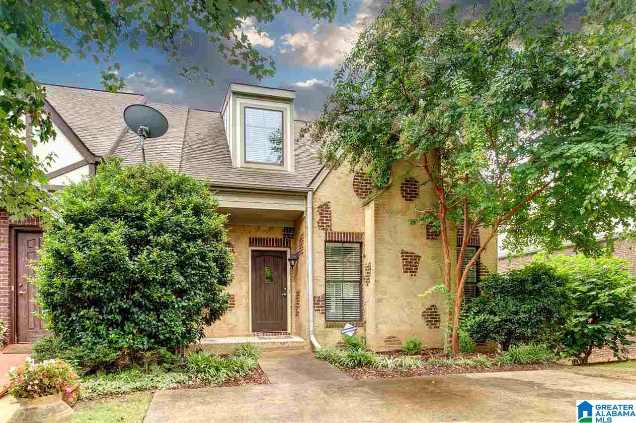2257 Ridgemont Drive Birmingham, AL 35244 - Photo 2 of 28