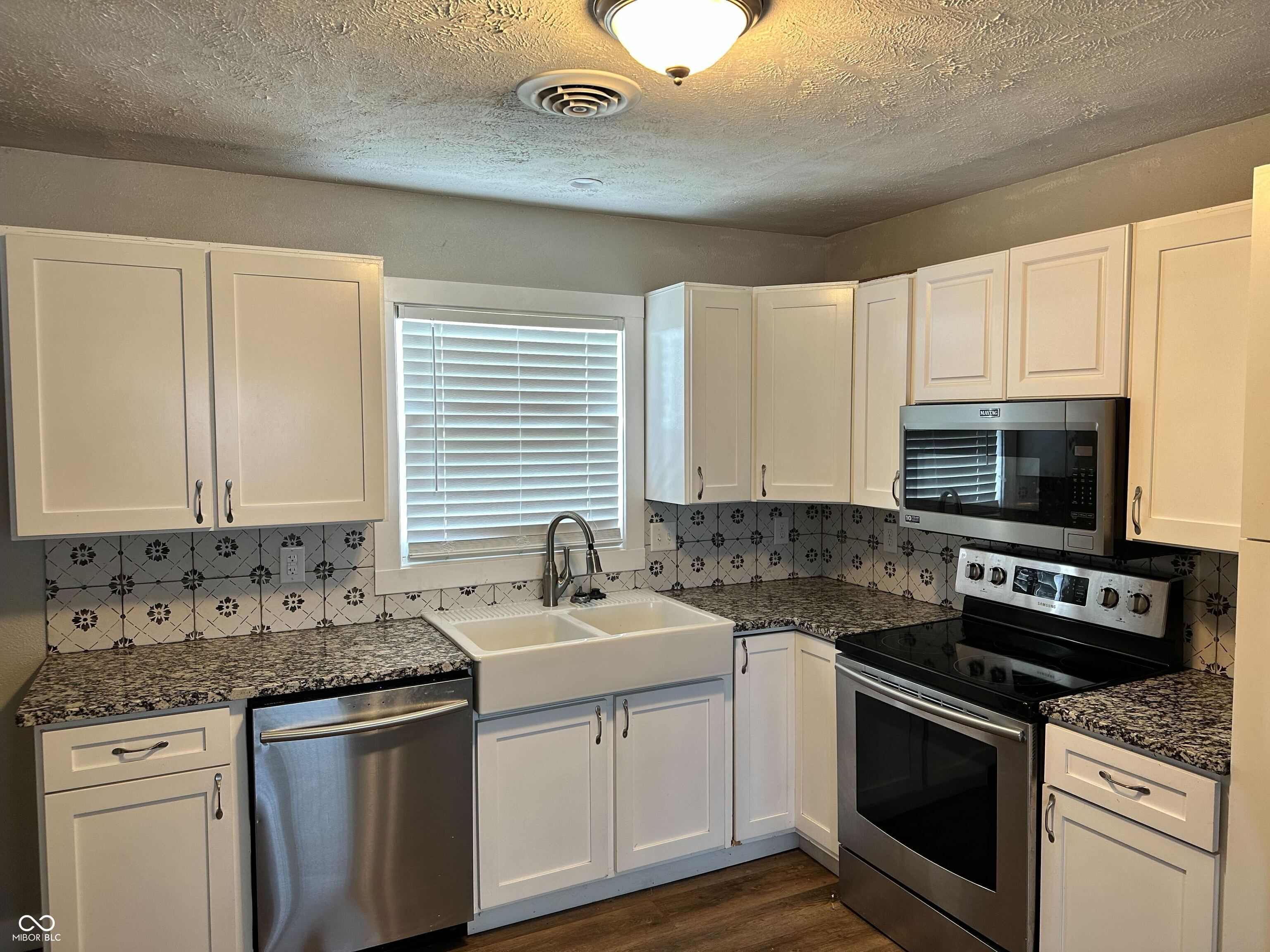 6497 West 300 South Anderson, IN 46011 - Photo 4 of 8