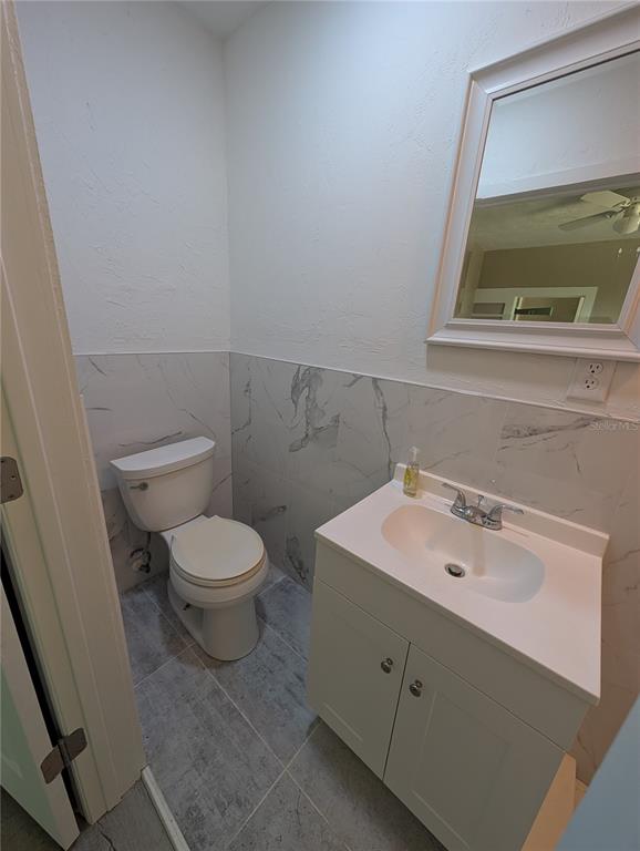 401 Colonia Lane East, Unit 8 Nokomis, FL 34275 - Photo 6 of 9