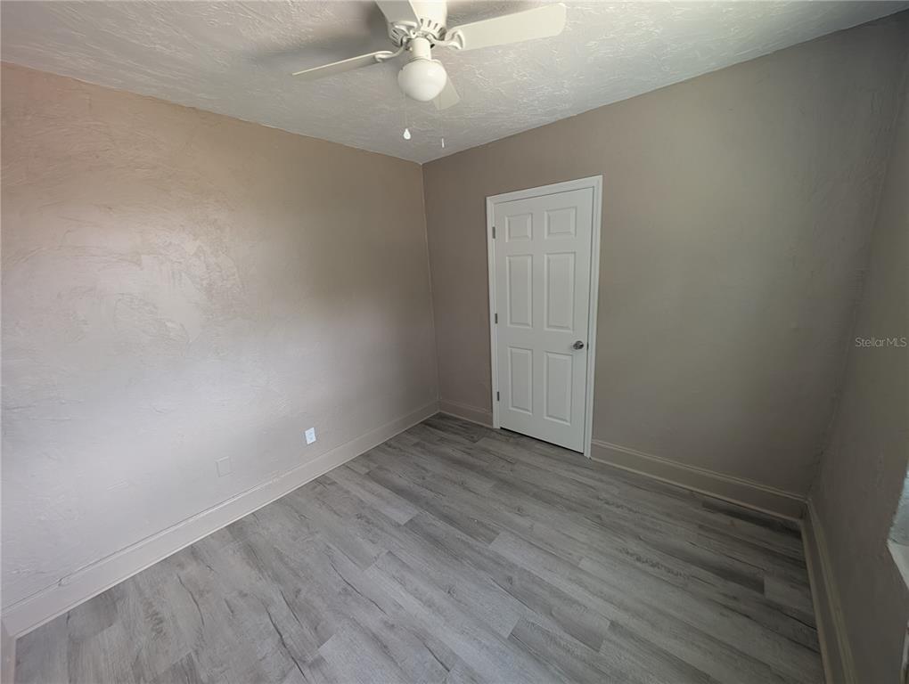 401 Colonia Lane East, Unit 8 Nokomis, FL 34275 - Photo 8 of 9