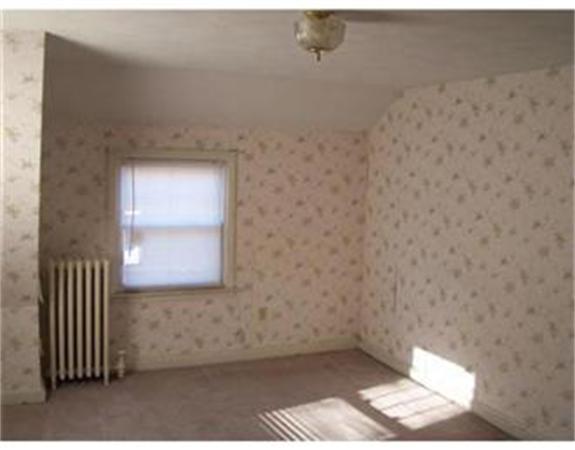 71 Braddock Street Springfield, MA 01109 - Photo 9 of 10 Gallery Image 9