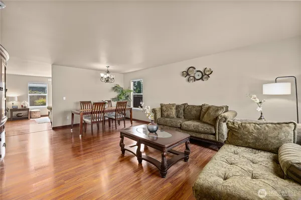 $999,950 | 4910 139th Place Southeast, Snohomish, WA 98296