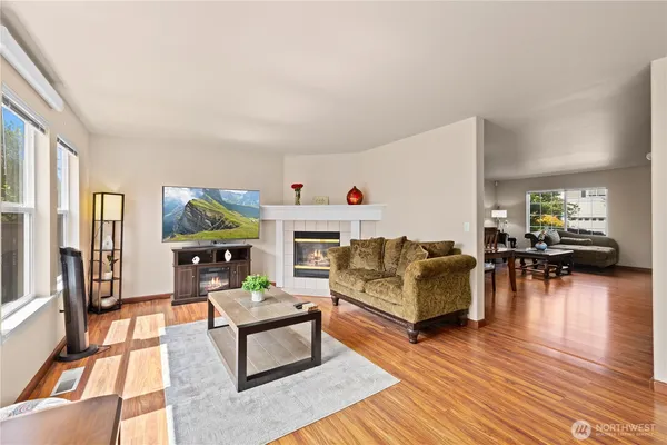 $999,950 | 4910 139th Place Southeast, Snohomish, WA 98296