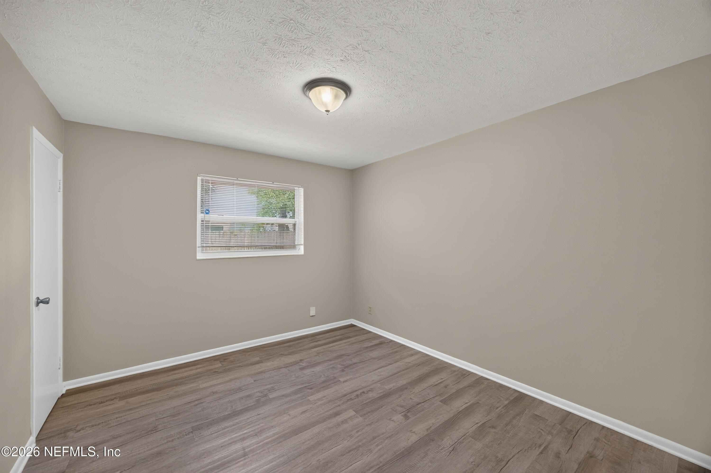5527 Beney Road Jacksonville, FL 32207 - Photo 20 of 27 20-Bedroom 3