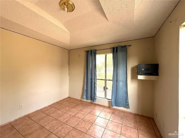 $1,400 | 5501 North Moorefield Road, Mission, TX 78574