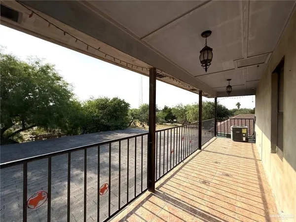 $1,300 | 5501 North Moorefield Road, Mission, TX 78574