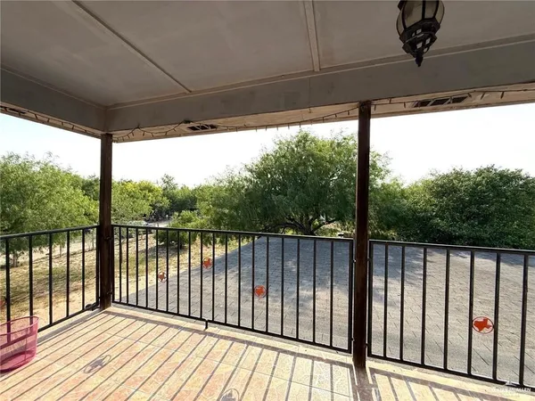 $1,300 | 5501 North Moorefield Road, Mission, TX 78574