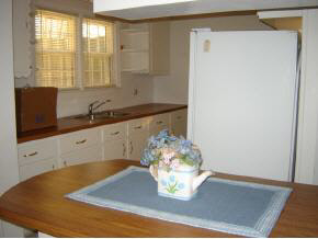 1932 Spring Hill Road Staunton, VA 24401 - Photo 5 of 8 Gallery Image 5