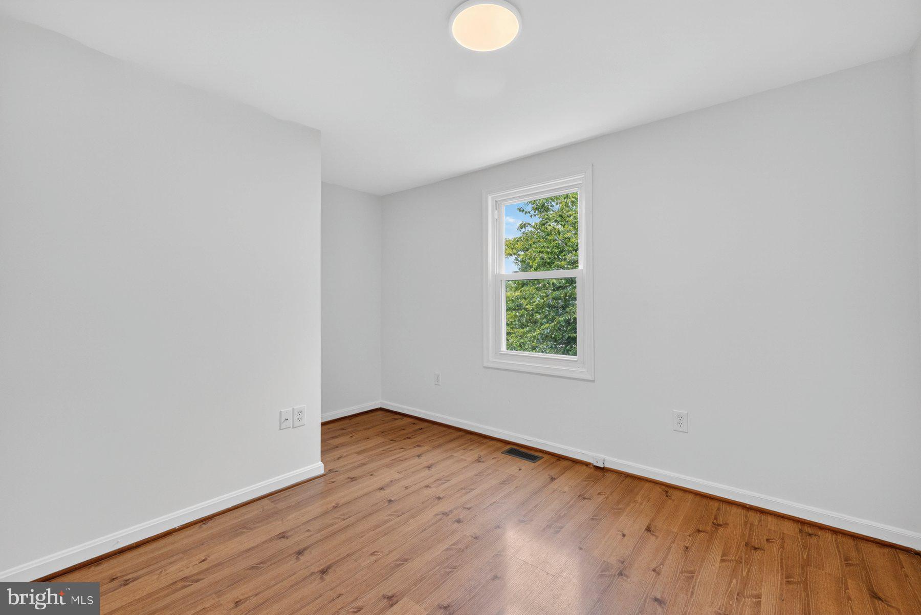302 Spring Gate Court Mount Airy, MD 21771 - Photo 28 of 48