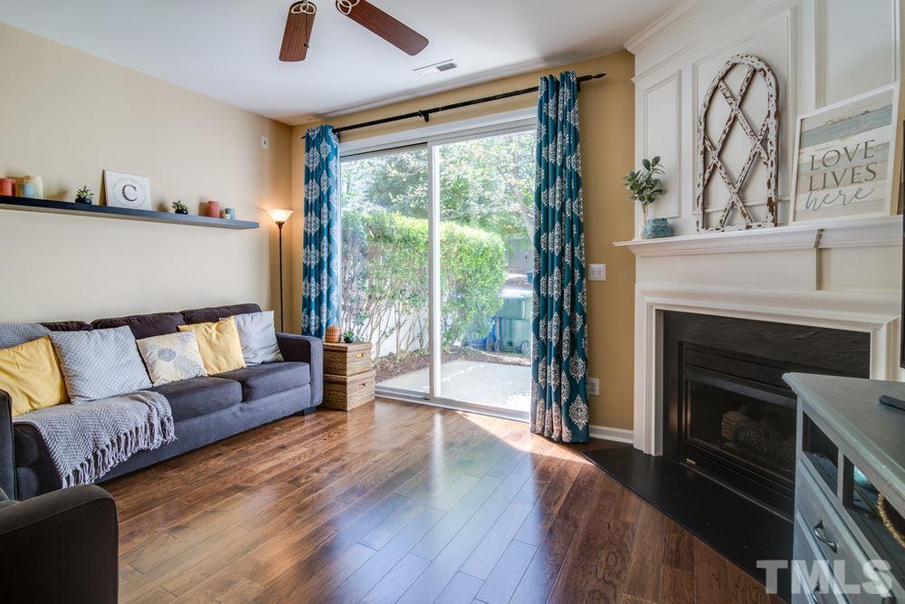 1706 Sorrell Brook Way Raleigh, NC 27609 - Photo 8 of 30
