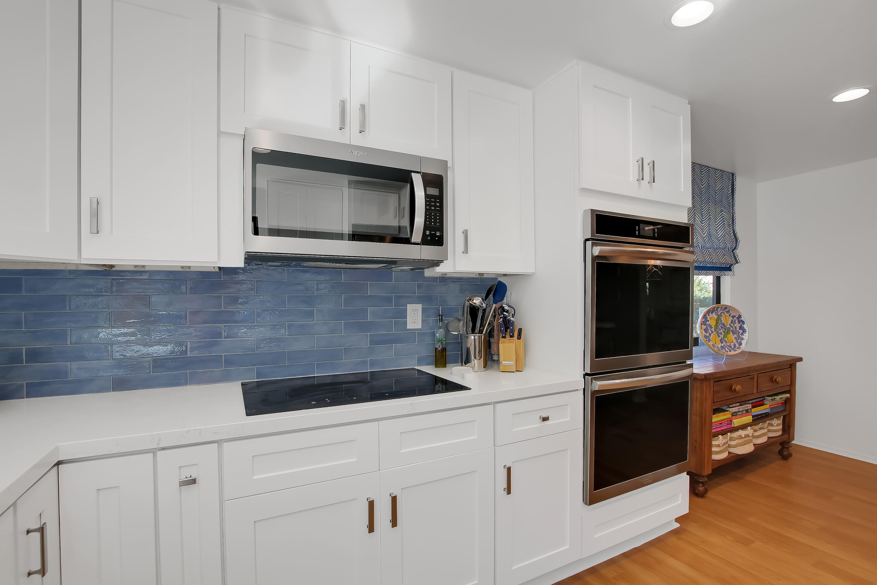 1102 Plaza Del Monte Santa Barbara, CA 93101 - Photo 13 of 53 Double Oven & Quartz Countertops