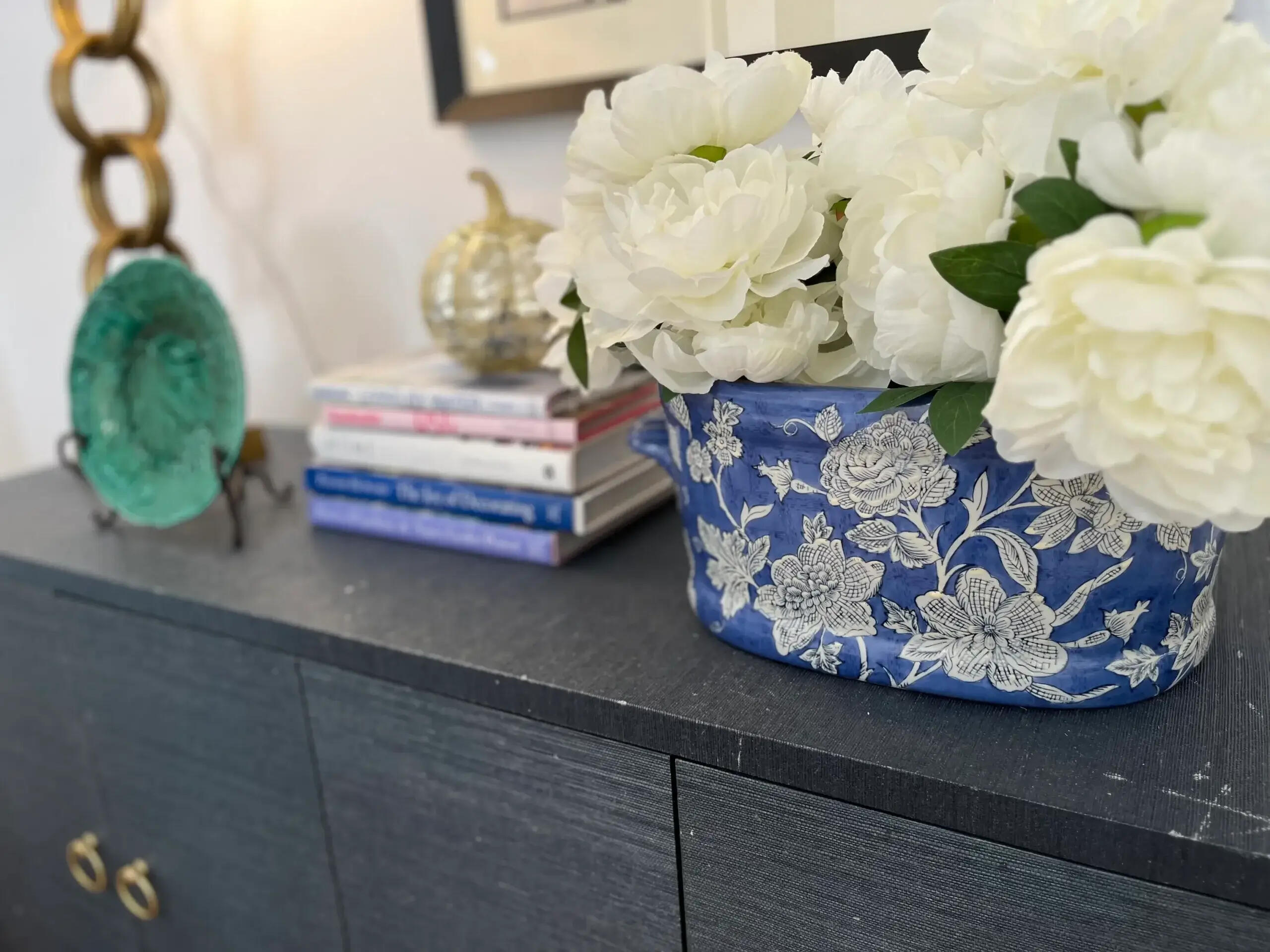 1102 Plaza Del Monte Santa Barbara, CA 93101 - Photo 35 of 53 a view of a vase of flowers sitting on a table