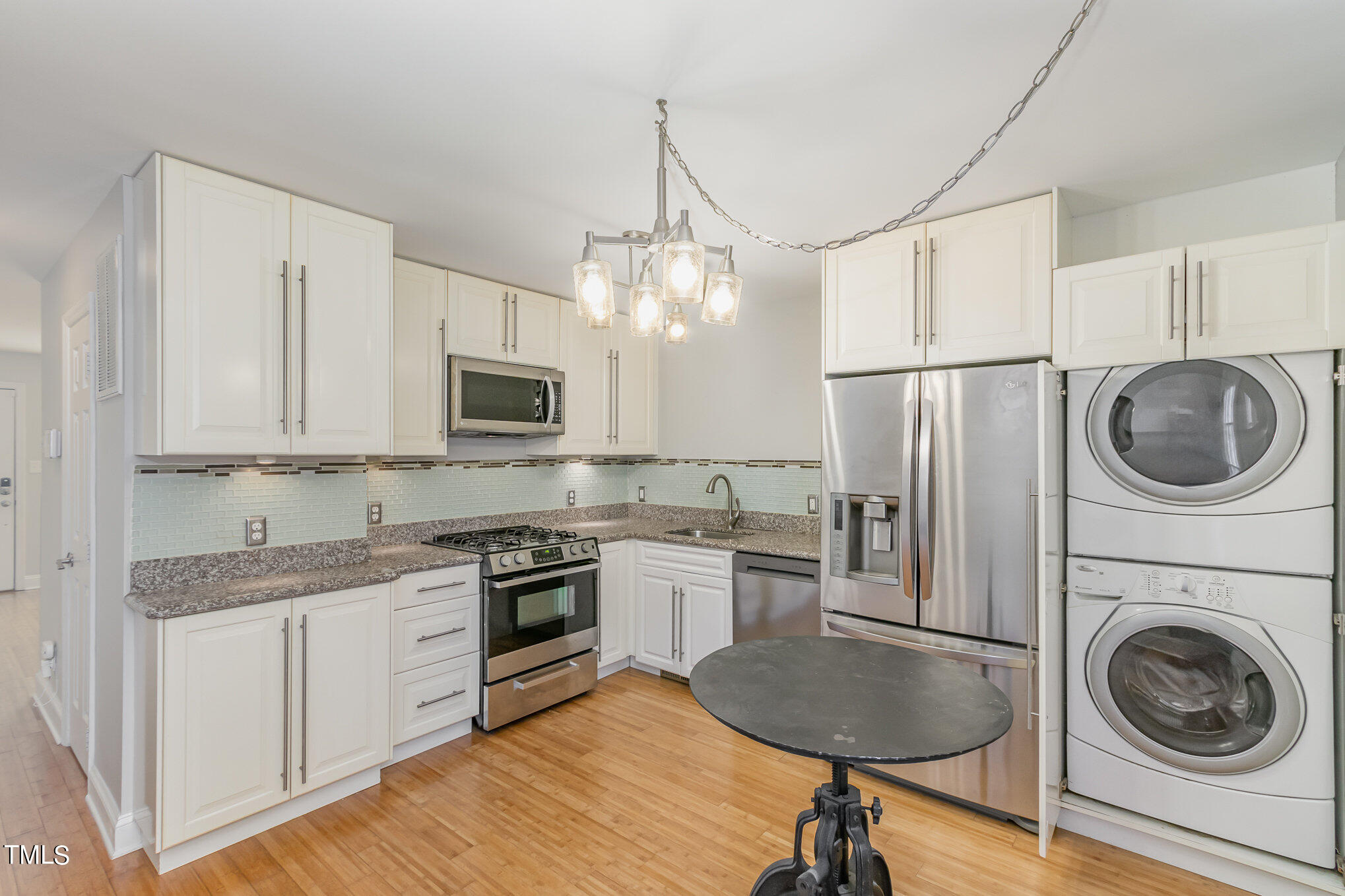 2548 Noble Road Raleigh, NC 27608 - Photo 15 of 27 009_img_0250-edit