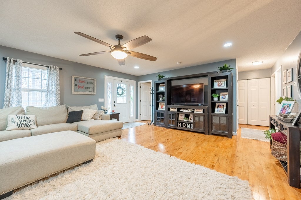 835 Ivanhoe Road Max Meadows, VA 24360 - Photo 16 of 75 Gallery Image 16