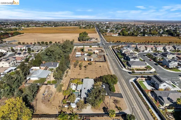 $399,000 | 3901 B Rose Avenue, Oakley, CA 94561