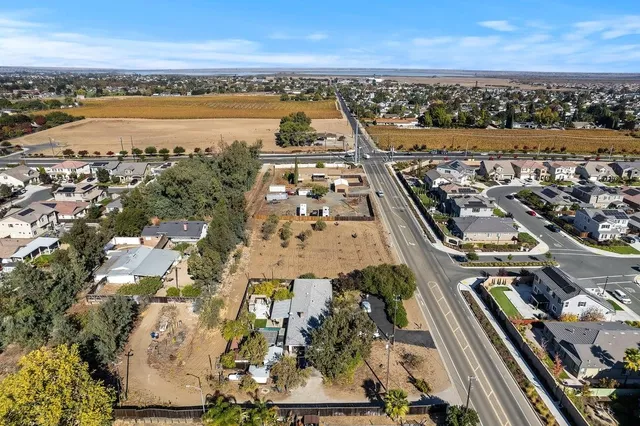 $399,000 | 3901 B Rose Avenue, Oakley, CA 94561