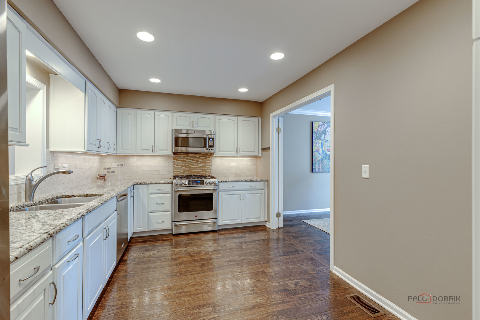 837 Suffield Square Lincolnshire, IL 60069 - Photo 7 of 30