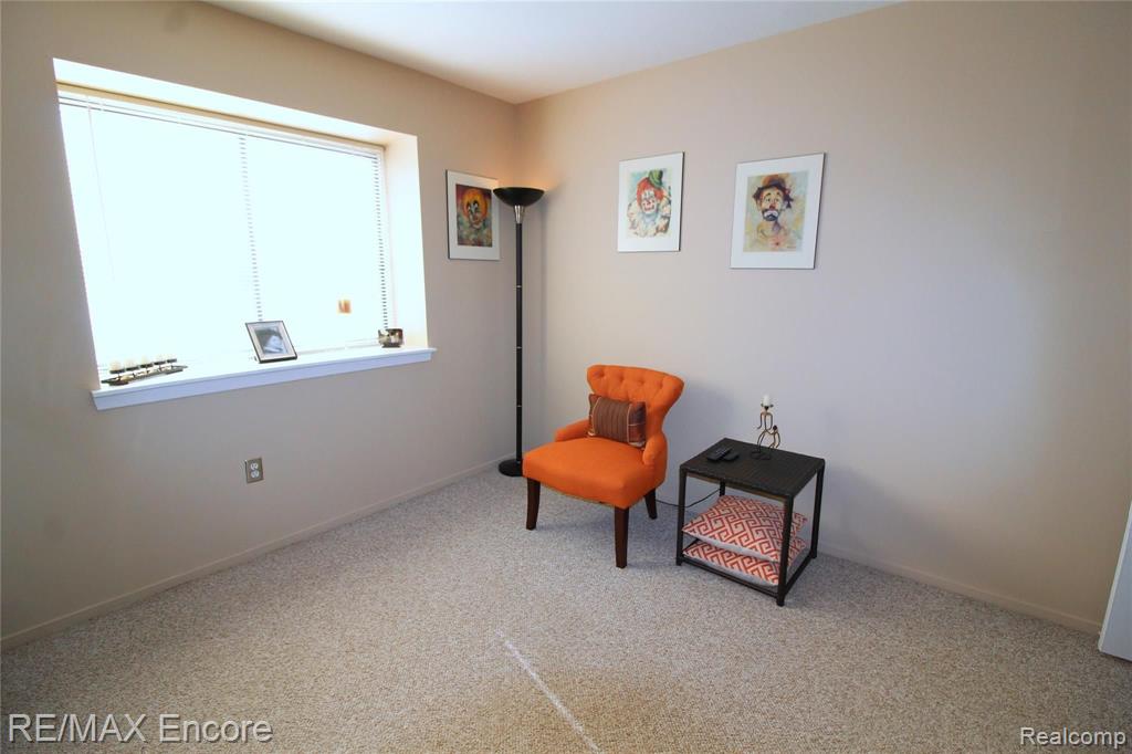 24060 Middlebelt Road, Unit 23 Farmington Hills, MI 48336 - Photo 12 of 13