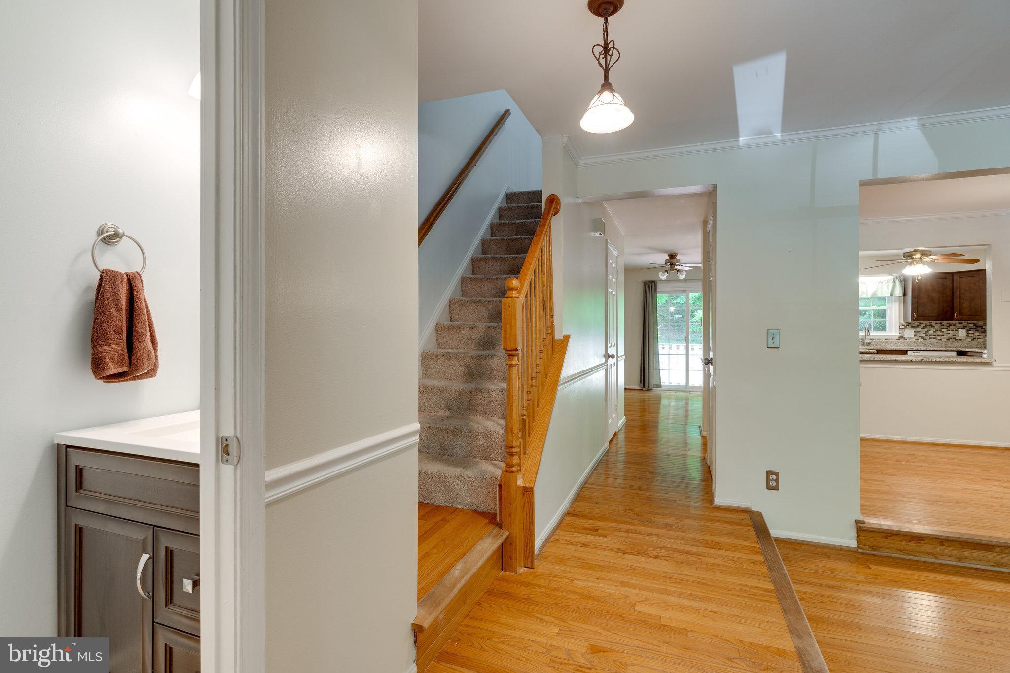 7906 Birchtree Court Springfield, VA 22152 - Photo 8 of 52 Gallery Image 8
