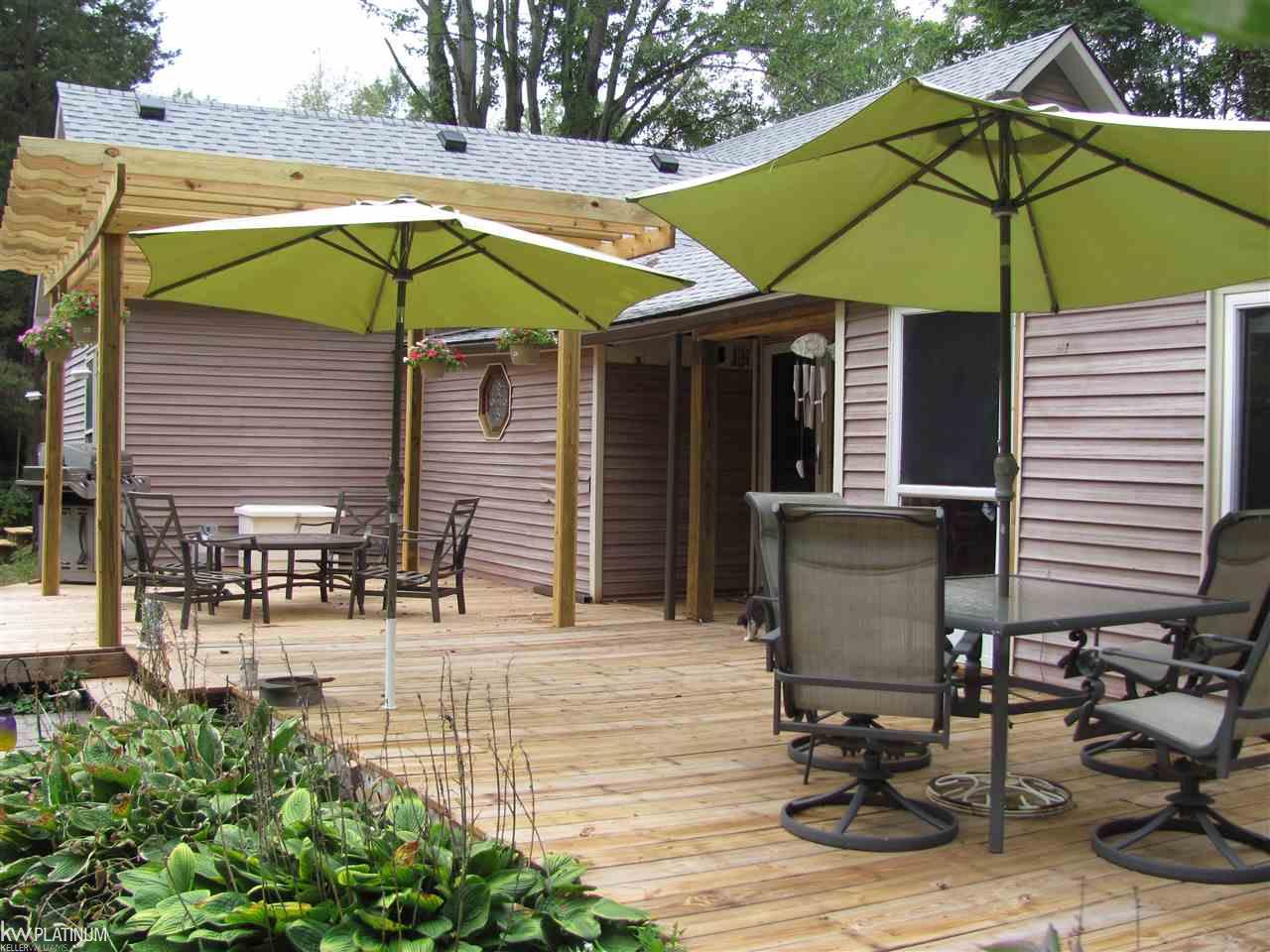 6594 Swartout Road Algonac, MI 48001 - Photo 29 of 33 Deck