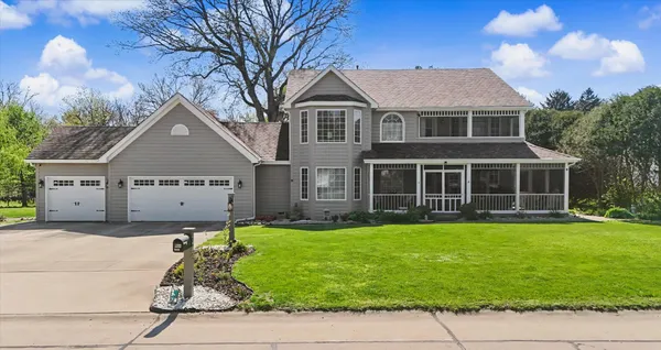 $664,900 | 1307 Cross Creek Road, Mahomet, IL 61853