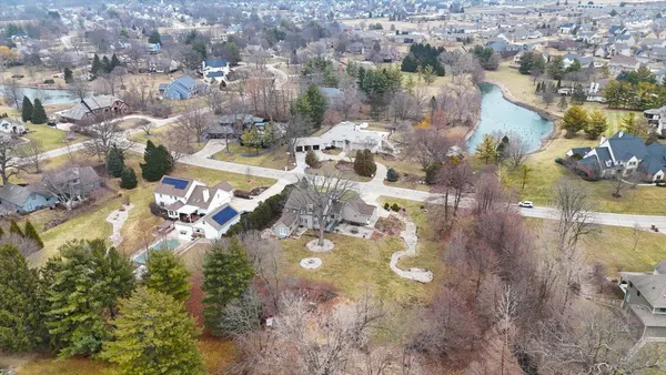 $664,900 | 1307 Cross Creek Road, Mahomet, IL 61853