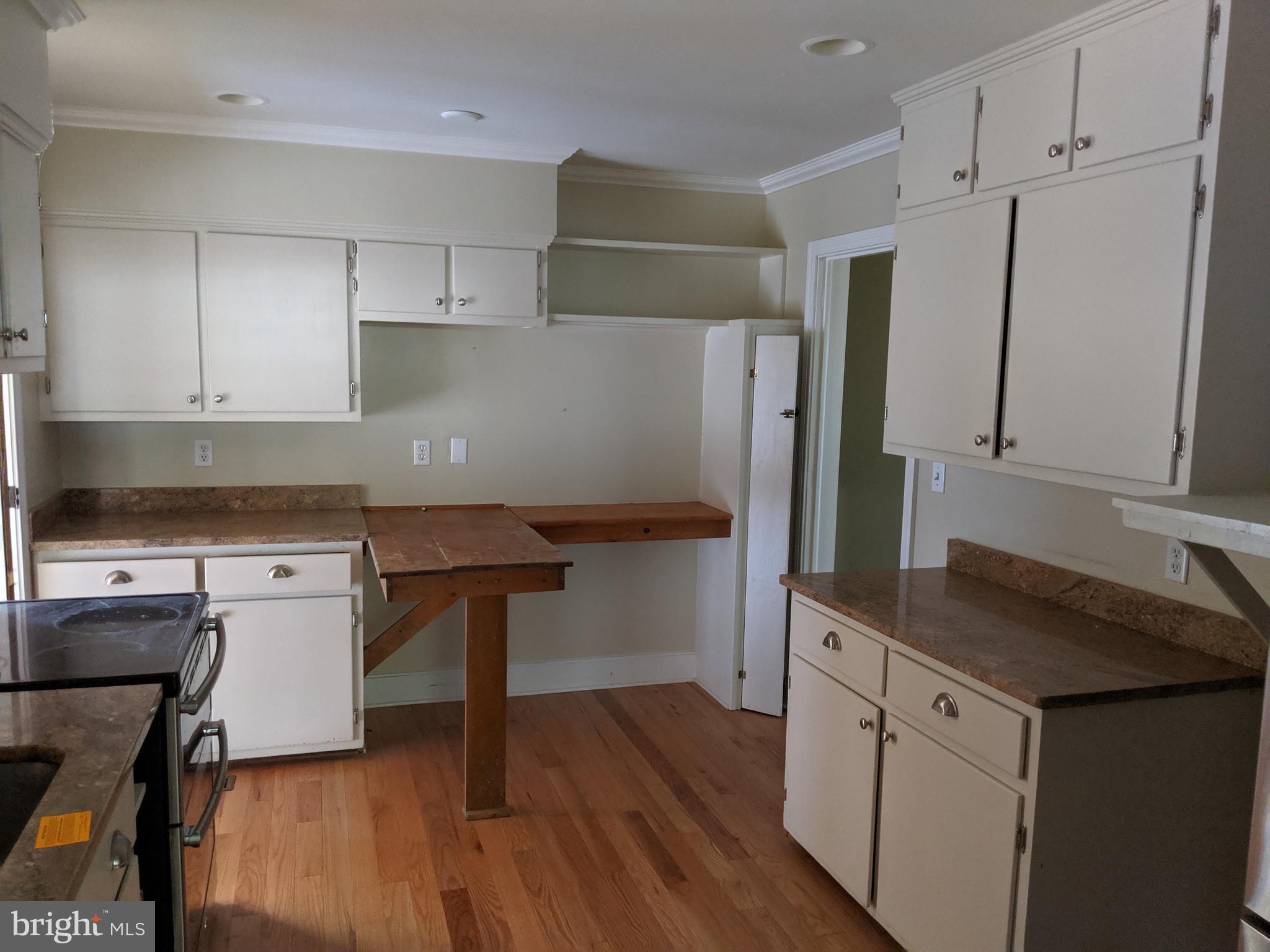12 Nanticoke Road Cambridge, MD 21613 - Photo 11 of 34 Kitchen