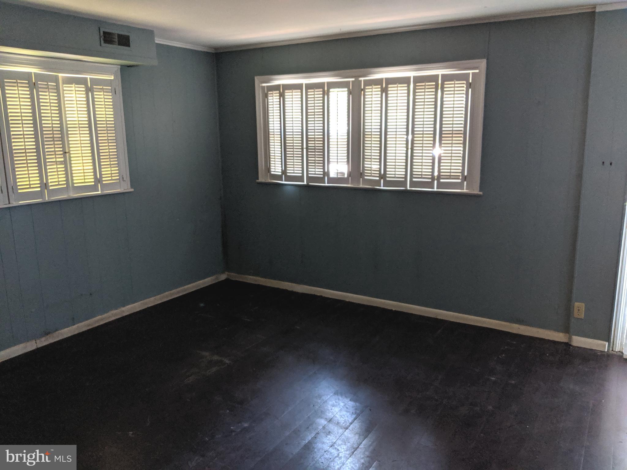 12 Nanticoke Road Cambridge, MD 21613 - Photo 23 of 34 Family room