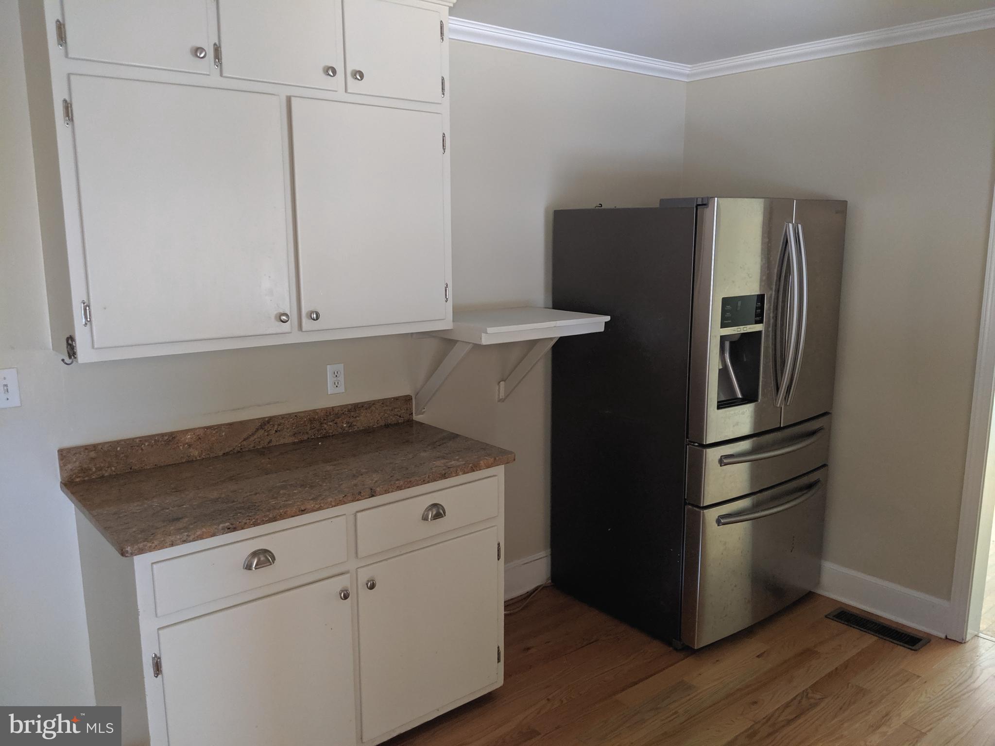 12 Nanticoke Road Cambridge, MD 21613 - Photo 9 of 34 Kitchen
