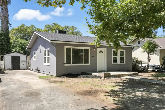 $359,000 | 338 Yosemite Avenue, Modesto, CA 95351