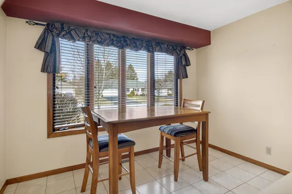 $249,900 | 6547 Stonehill Way, Rockford, IL 61108