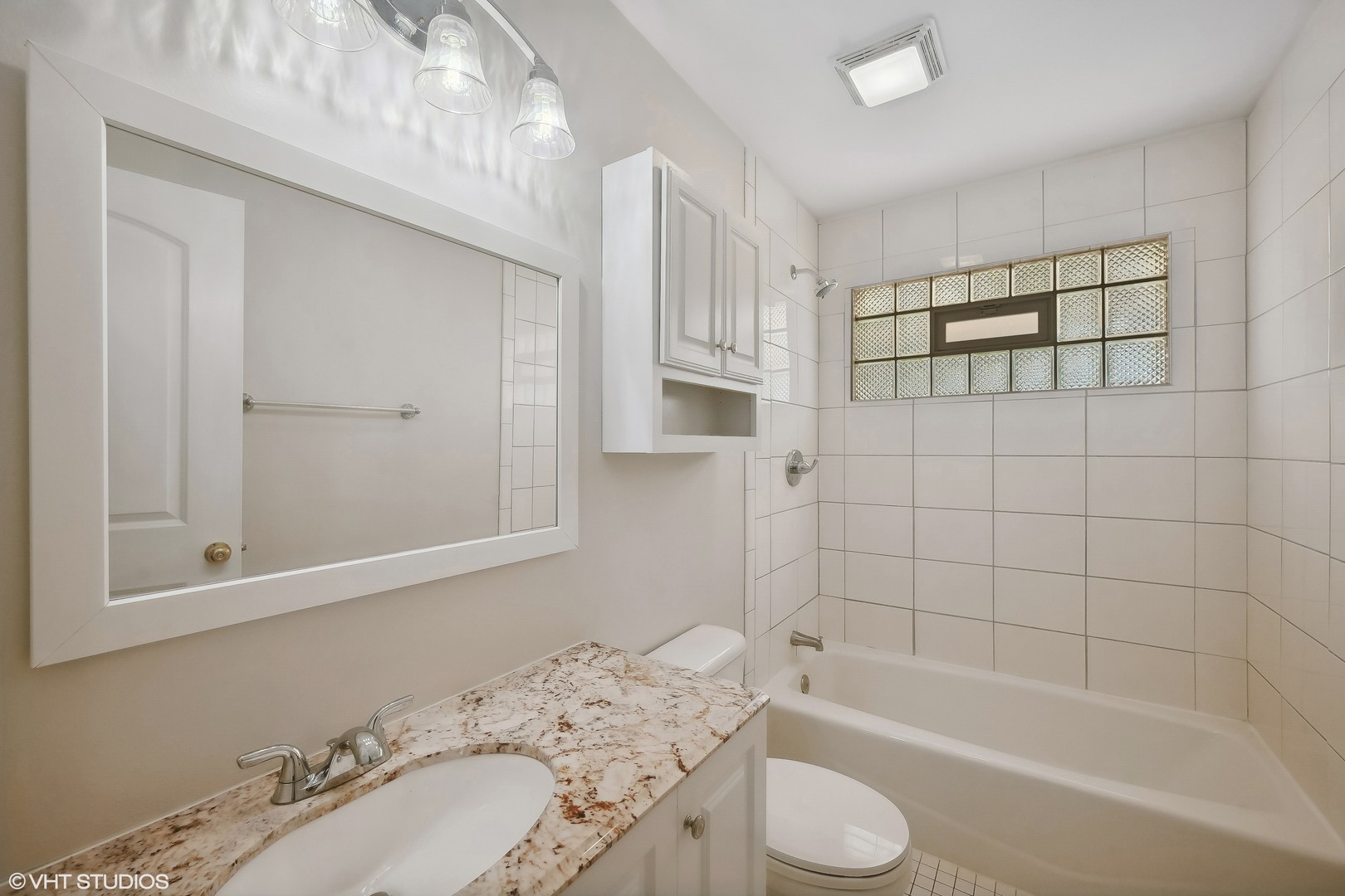 564 White Oak Road Bolingbrook, IL 60440 - Photo 9 of 14