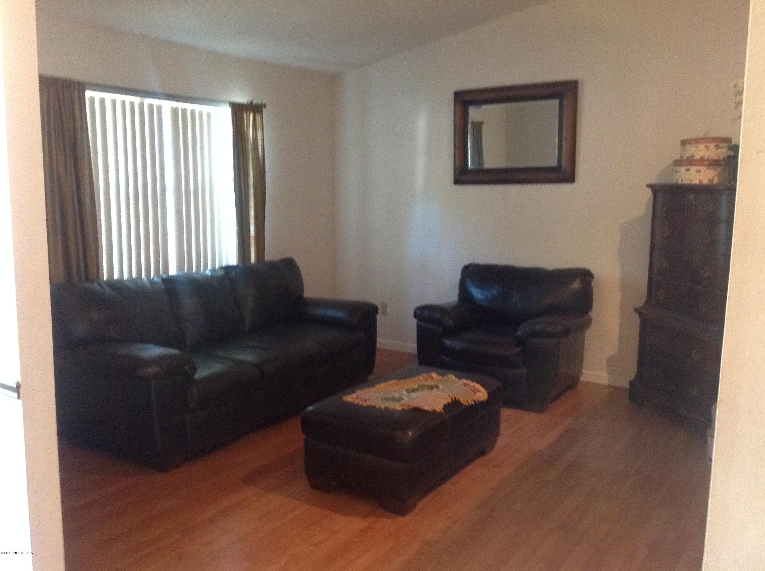 1870 Shadow Ridge Trail Jacksonville, FL 32225 - Photo 2 of 7 image