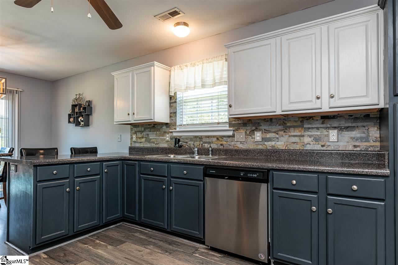 113 Wild Turkey Road Williamston, SC 29697 - Photo 8 of 32 Gallery Image 8