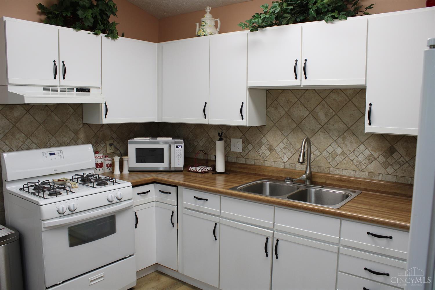 3 A Shaker Run Road Lebanon, OH 45036 - Photo 5 of 25 Gallery Image 5