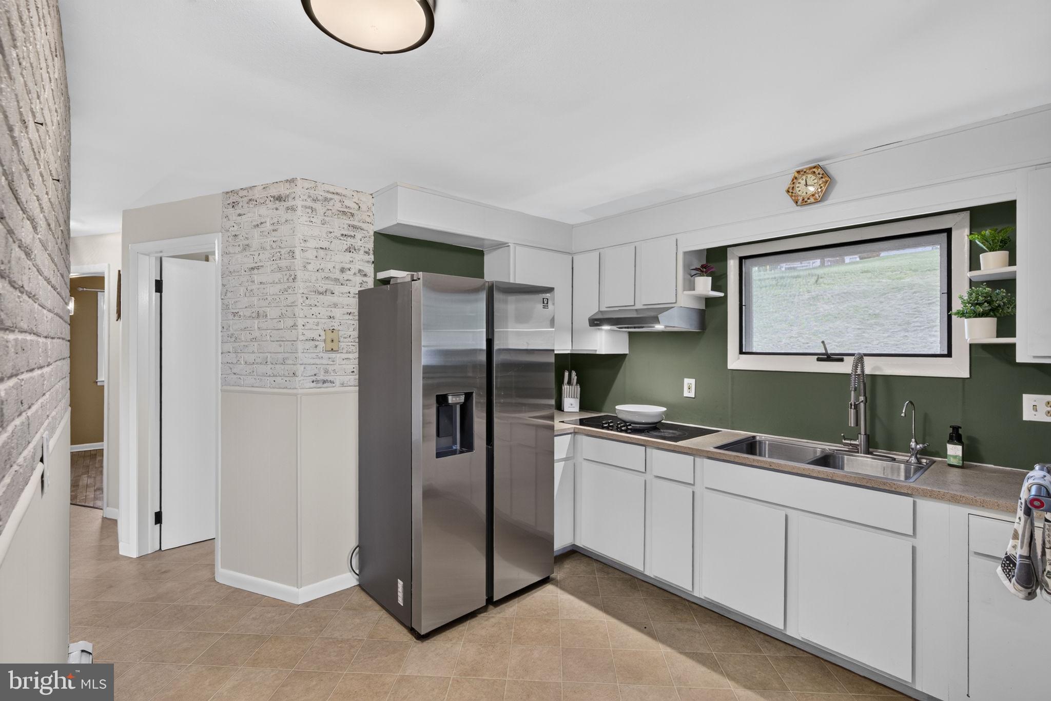 144 Terrace Road Boyertown, PA 19512 - Photo 16 of 28 Stainless appliances