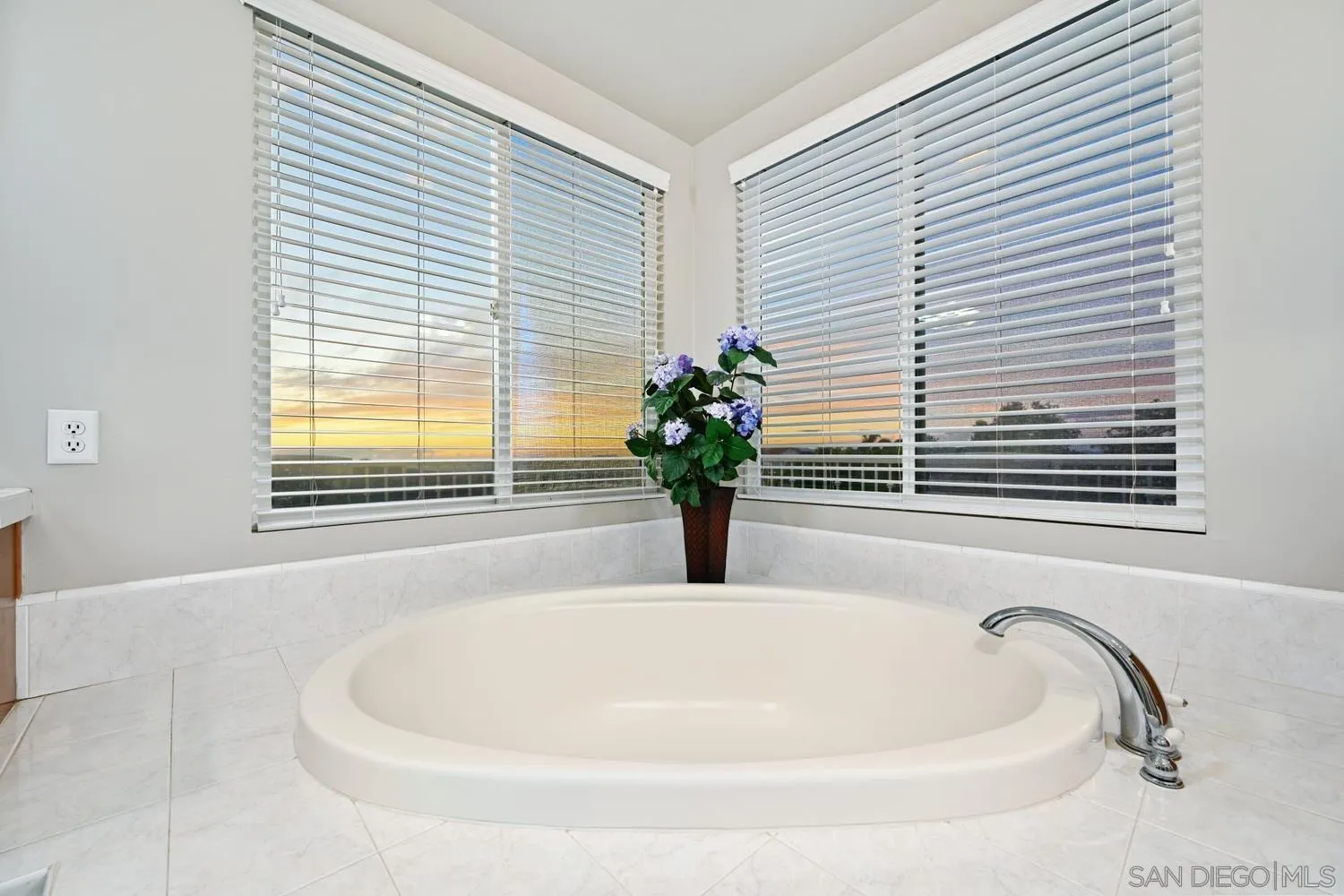 29190 Crystal Ridge Court Escondido, CA 92026 - Photo 23 of 62