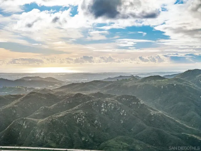 $1,590,000 | 29190 Crystal Ridge Court, Escondido, CA 92026