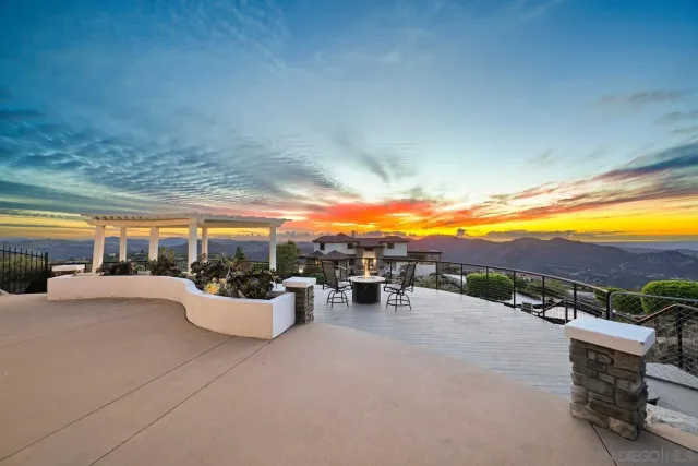 $1,590,000 | 29190 Crystal Ridge Court, Escondido, CA 92026