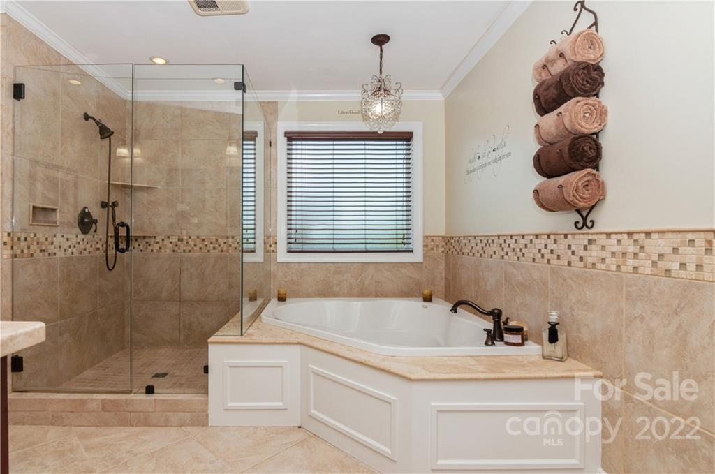 234 Falcons Ridge, Unit 30 Matthews, NC 28104 - Photo 19 of 36 Gallery Image 19
