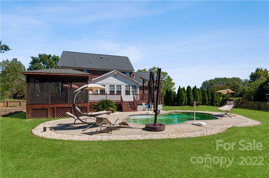 234 Falcons Ridge, Unit 30 Matthews, NC 28104 - Photo 33 of 36 Gallery Image 33