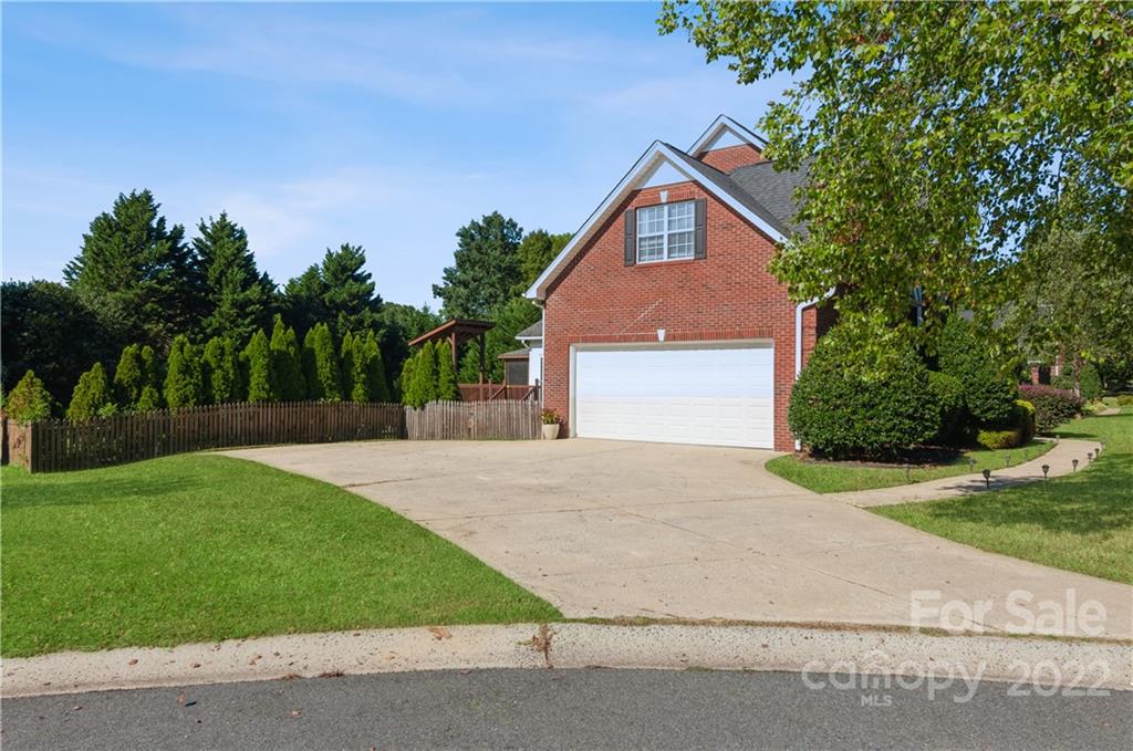 234 Falcons Ridge, Unit 30 Matthews, NC 28104 - Photo 36 of 36 Gallery Image 36