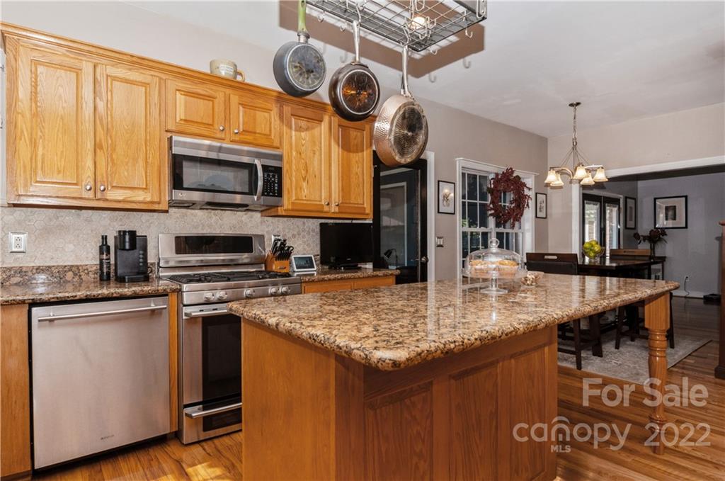 234 Falcons Ridge, Unit 30 Matthews, NC 28104 - Photo 7 of 36 Gallery Image 7