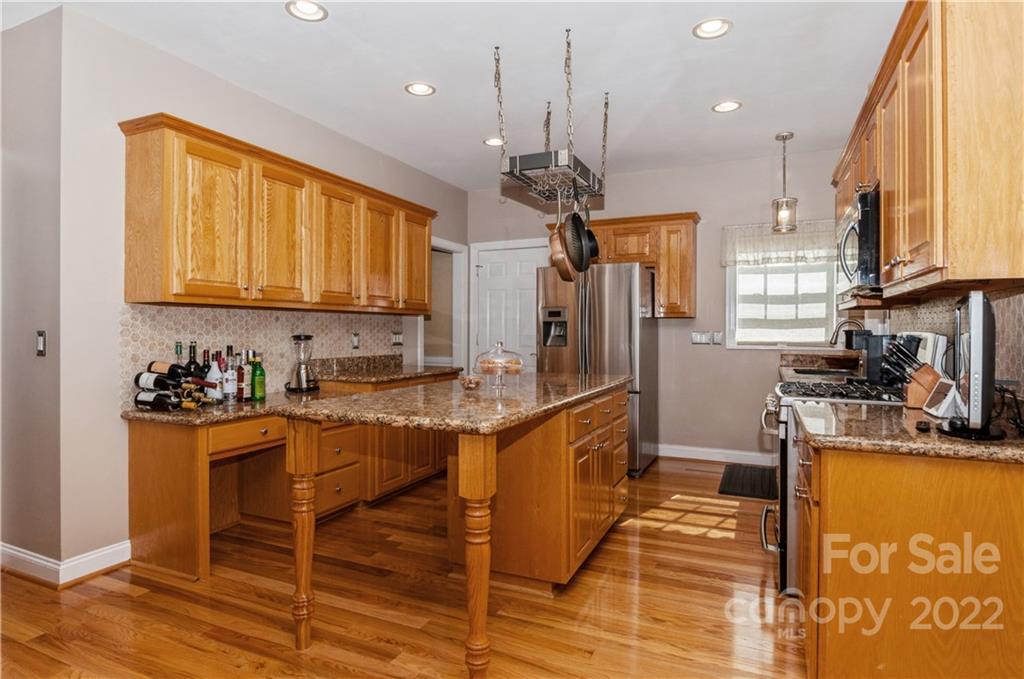 234 Falcons Ridge, Unit 30 Matthews, NC 28104 - Photo 8 of 36 Gallery Image 8