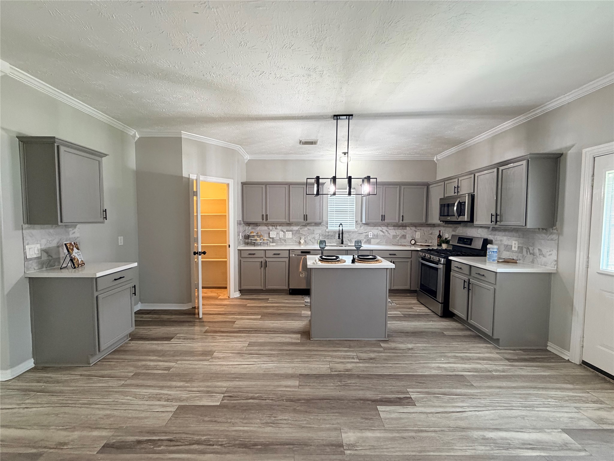 24122 Stargazer Point Spring, TX 77373 - Photo 8 of 16 Gallery Image 8