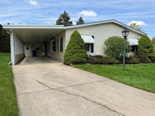 17 Quail Street Rochester Hills, MI 48309 - Photo 2 of 26
