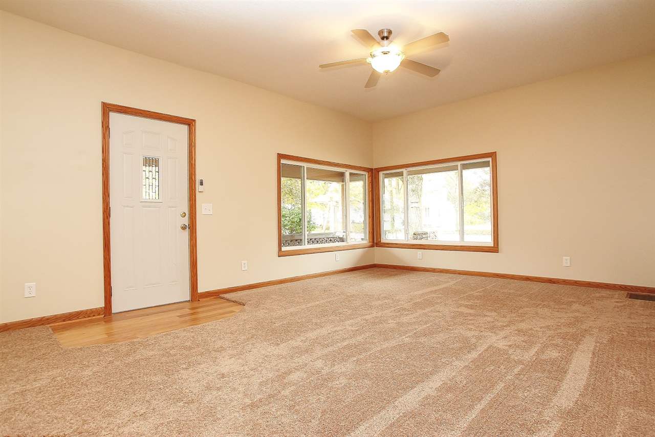 260 Front Street Rome City, IN 46784 - Photo 8 of 23