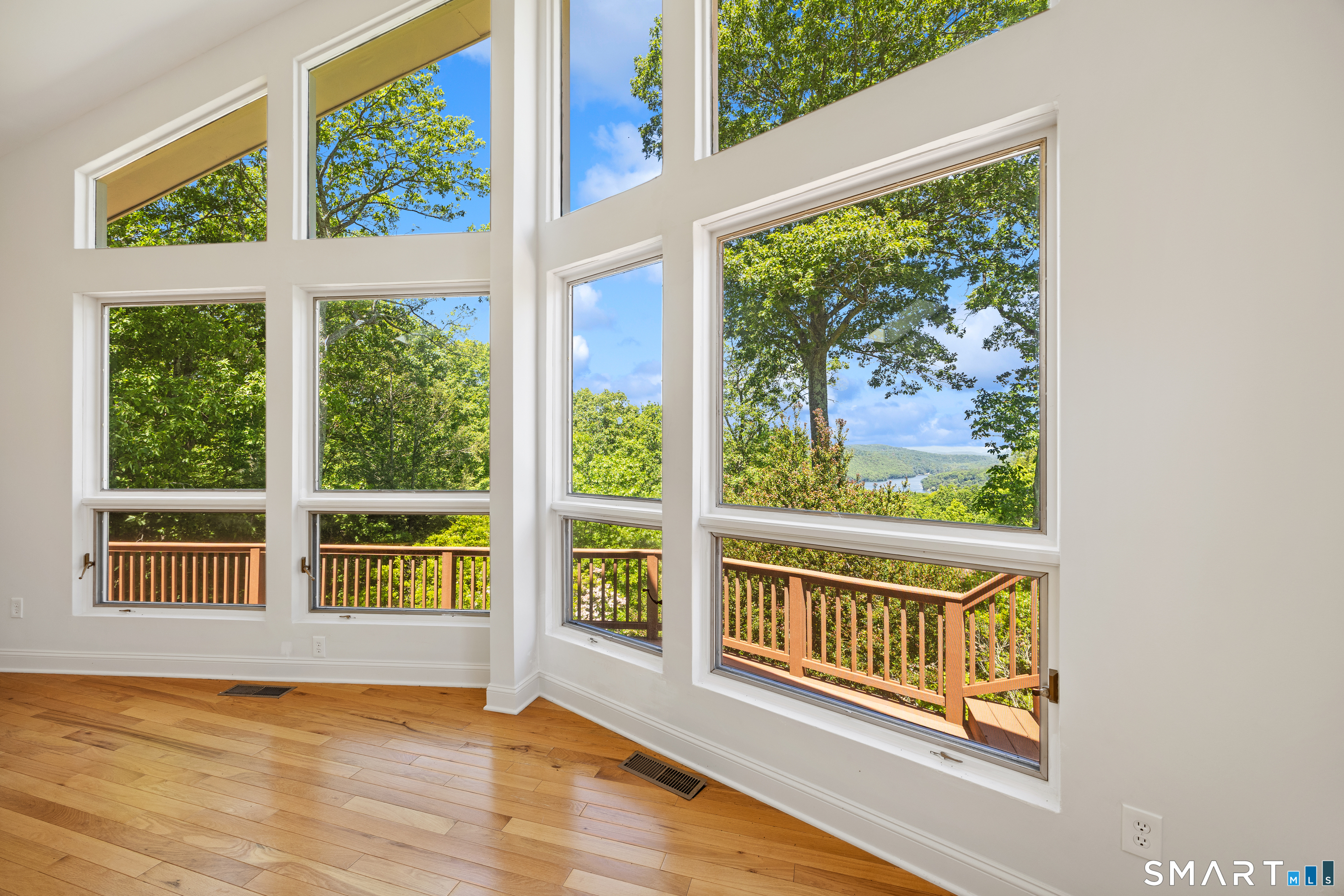 162 Short Woods Road New Fairfield, CT 06812 - Photo 9 of 40