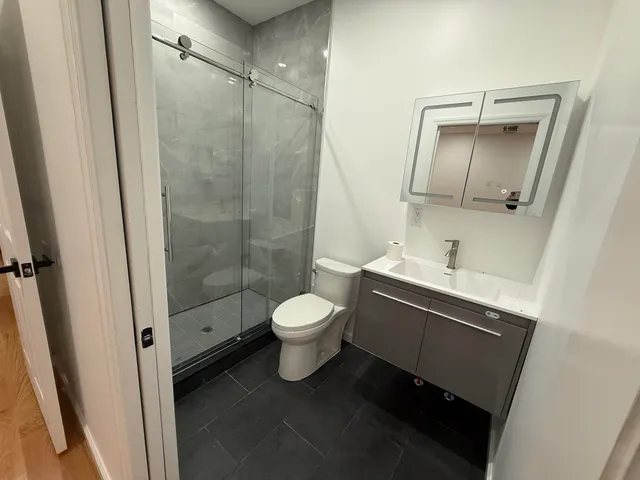 $3,200 | 23 East 44th Street, Unit 2, Bayonne, NJ 07002