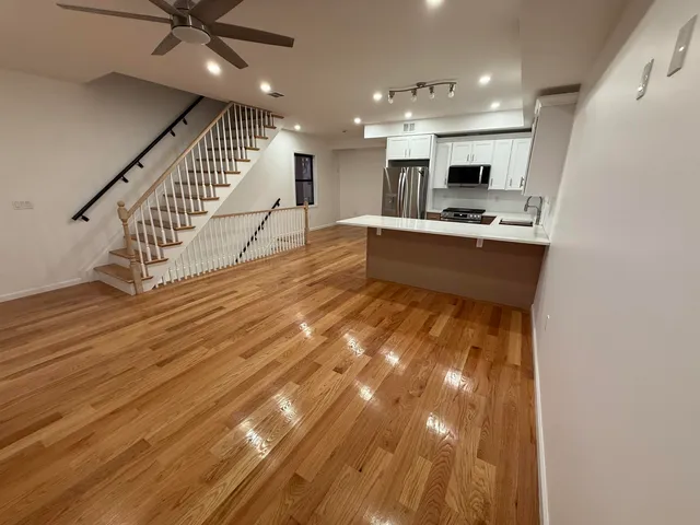 $3,200 | 23 East 44th Street, Unit 2, Bayonne, NJ 07002